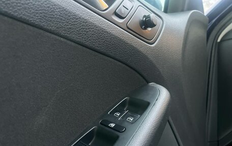 Volkswagen Jetta VI, 2011 год, 825 000 рублей, 6 фотография