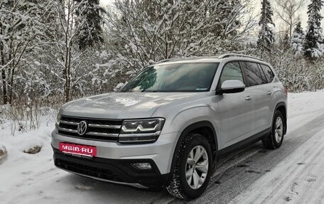 Volkswagen Teramont I, 2018 год, 2 400 000 рублей, 2 фотография