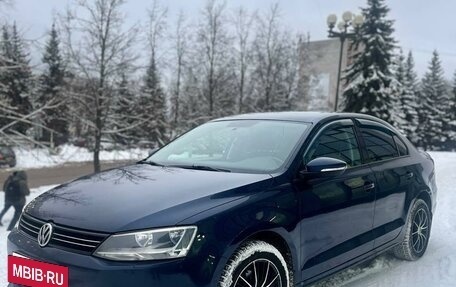 Volkswagen Jetta VI, 2011 год, 825 000 рублей, 10 фотография