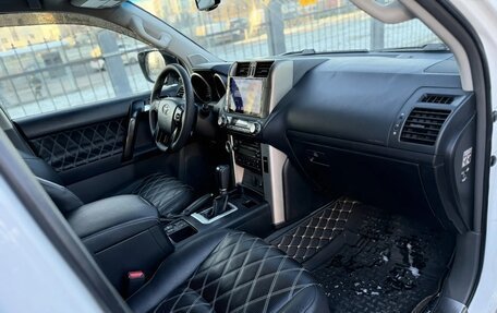 Toyota Land Cruiser Prado 150 рестайлинг 2, 2011 год, 2 350 000 рублей, 7 фотография