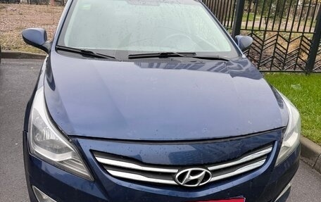 Hyundai Solaris II рестайлинг, 2016 год, 750 000 рублей, 1 фотография