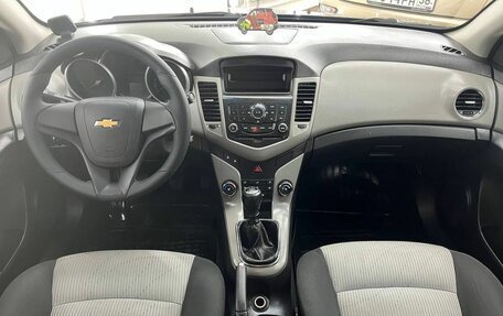 Chevrolet Cruze II, 2012 год, 787 000 рублей, 9 фотография