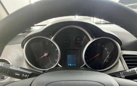 Chevrolet Cruze II, 2012 год, 787 000 рублей, 10 фотография