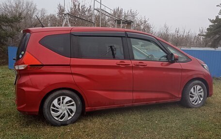 Honda Freed II, 2019 год, 1 500 000 рублей, 5 фотография