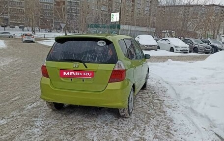 Honda Fit III, 2005 год, 280 000 рублей, 4 фотография