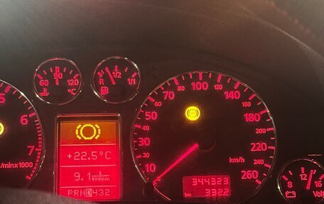 Audi A6, 1999 год, 250 000 рублей, 30 фотография