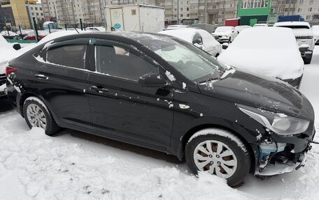 Hyundai Solaris II рестайлинг, 2018 год, 665 000 рублей, 2 фотография