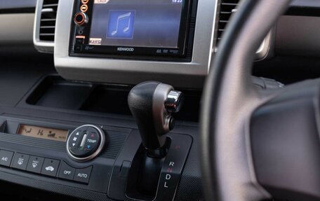 Honda Freed I, 2011 год, 1 100 000 рублей, 14 фотография