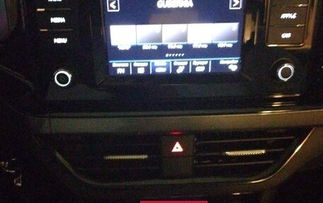 Volkswagen Polo VI (EU Market), 2021 год, 2 100 000 рублей, 13 фотография