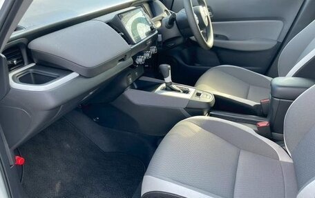 Honda Fit, 2022 год, 997 000 рублей, 14 фотография