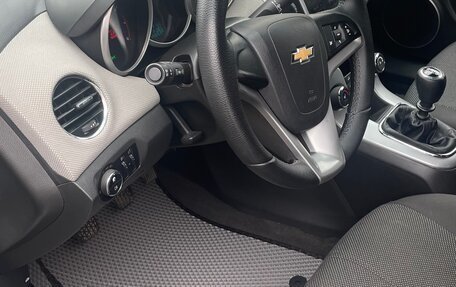 Chevrolet Cruze II, 2013 год, 810 000 рублей, 25 фотография