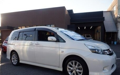 Toyota ISis I, 2012 год, 1 078 000 рублей, 1 фотография