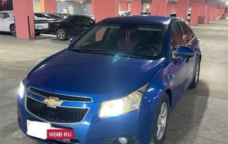 Chevrolet Cruze II, 2011 год, 680 000 рублей, 2 фотография