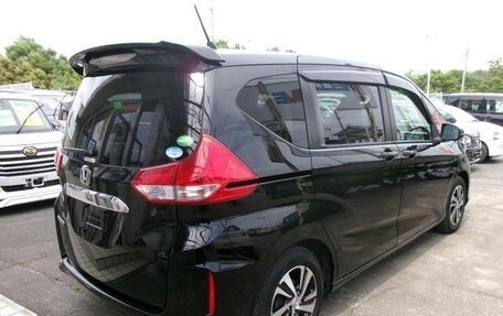 Honda Freed II, 2022 год, 1 463 000 рублей, 4 фотография