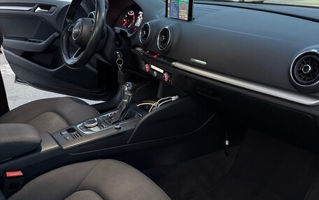 Audi A3, 2018 год, 2 000 000 рублей, 11 фотография