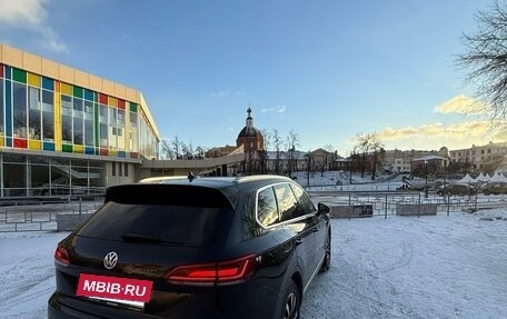 Volkswagen Touareg III, 2020 год, 5 470 000 рублей, 2 фотография