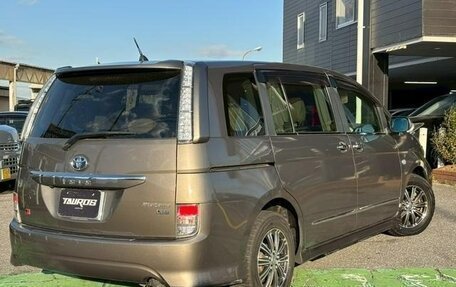 Toyota ISis I, 2013 год, 1 171 000 рублей, 2 фотография