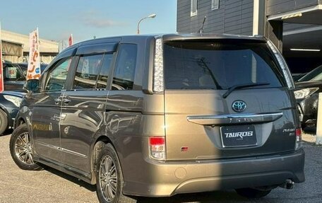 Toyota ISis I, 2013 год, 1 171 000 рублей, 3 фотография