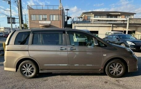 Toyota ISis I, 2013 год, 1 171 000 рублей, 6 фотография