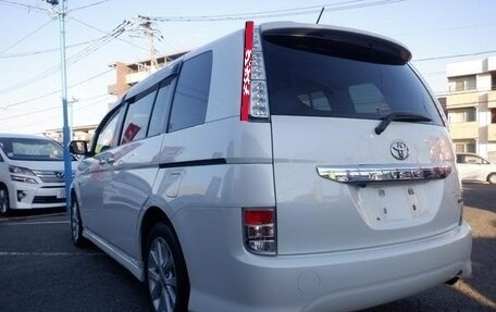 Toyota ISis I, 2012 год, 1 078 000 рублей, 2 фотография