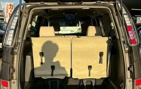 Toyota ISis I, 2013 год, 1 171 000 рублей, 34 фотография