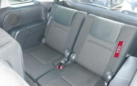 Toyota ISis I, 2012 год, 1 078 000 рублей, 20 фотография