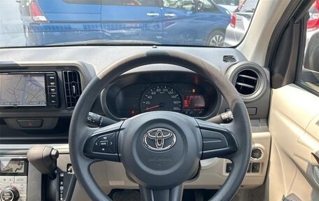 Toyota Passo III, 2022 год, 832 000 рублей, 13 фотография