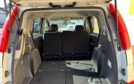 Toyota ISis I, 2012 год, 956 000 рублей, 18 фотография