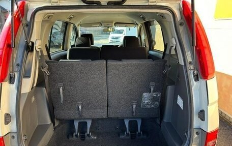 Toyota ISis I, 2012 год, 956 000 рублей, 17 фотография