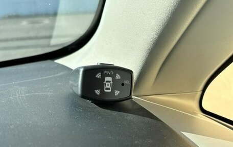 Toyota ISis I, 2012 год, 956 000 рублей, 27 фотография