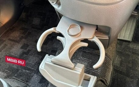 Toyota ISis I, 2012 год, 956 000 рублей, 26 фотография