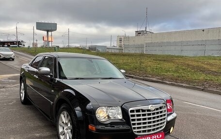 Chrysler 300C II, 2005 год, 950 000 рублей, 1 фотография