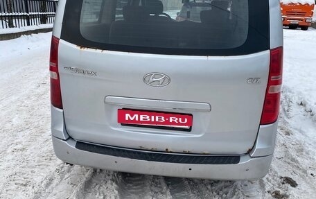 Hyundai Grand Starex Grand Starex I рестайлинг 2, 2008 год, 900 000 рублей, 2 фотография