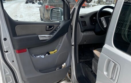 Hyundai Grand Starex Grand Starex I рестайлинг 2, 2008 год, 900 000 рублей, 9 фотография