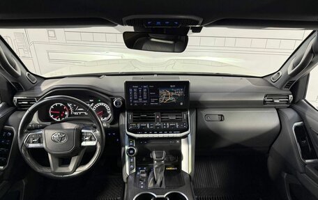 Toyota Land Cruiser, 2023 год, 12 800 000 рублей, 12 фотография