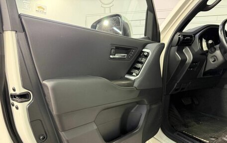 Toyota Land Cruiser, 2023 год, 12 800 000 рублей, 15 фотография