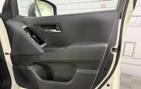 Toyota Land Cruiser, 2023 год, 12 800 000 рублей, 27 фотография