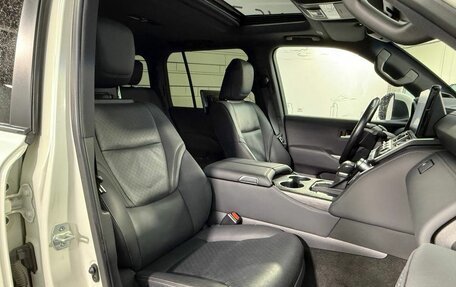 Toyota Land Cruiser, 2023 год, 12 800 000 рублей, 29 фотография