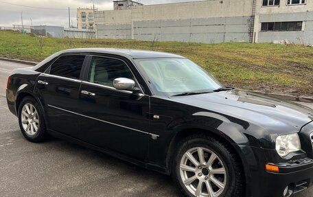 Chrysler 300C II, 2005 год, 950 000 рублей, 5 фотография