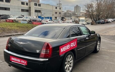 Chrysler 300C II, 2005 год, 950 000 рублей, 4 фотография