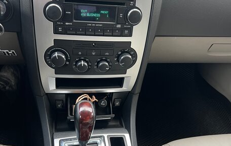 Chrysler 300C II, 2005 год, 950 000 рублей, 17 фотография