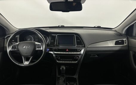 Hyundai Sonata VII, 2018 год, 2 100 000 рублей, 7 фотография