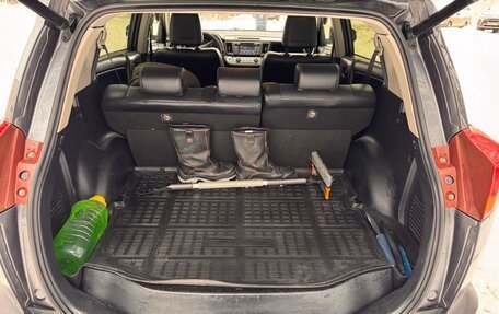 Toyota RAV4, 2014 год, 2 000 000 рублей, 10 фотография