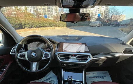 BMW 3 серия, 2022 год, 3 050 000 рублей, 10 фотография