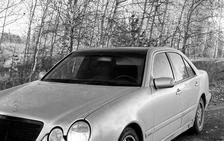 Mercedes-Benz E-Класс, 2000 год, 240 000 рублей, 4 фотография