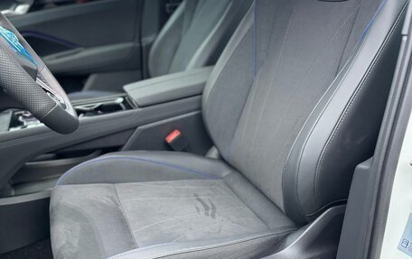 Volkswagen Tiguan, 2025 год, 4 950 000 рублей, 16 фотография