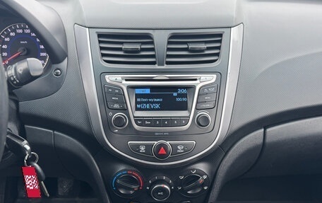 Hyundai Solaris II рестайлинг, 2015 год, 879 000 рублей, 16 фотография