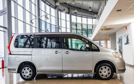 Nissan Serena III, 2007 год, 1 048 000 рублей, 8 фотография
