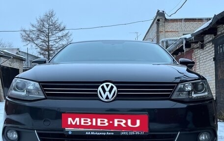 Volkswagen Jetta VI, 2014 год, 1 096 000 рублей, 2 фотография