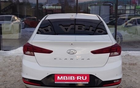 Hyundai Elantra VI рестайлинг, 2020 год, 1 540 000 рублей, 6 фотография